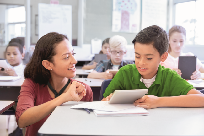 Pic_Roger_Focus_boy_teacher